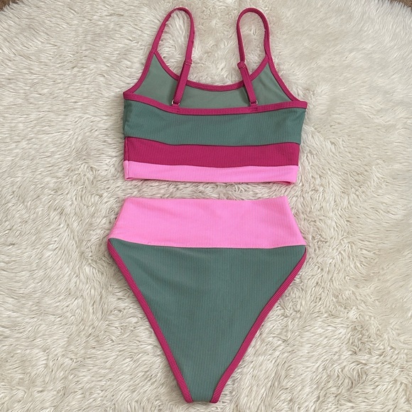 ✨SOLD✨Beach Riot Core Collection In Sage Bloom Colorblock - Picture 10 of 10